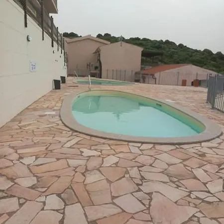 Bilocale Vista Mare Ft7 شقة *